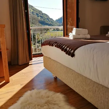 Rio D'azenha - ヴィラ *